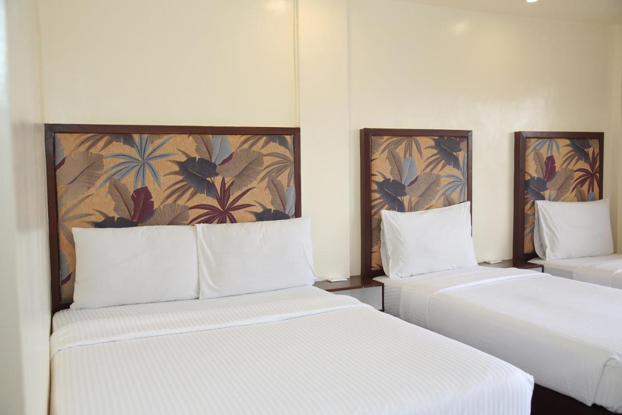 Eon Centennial Resort Hotel & Waterpark イロイロ エクステリア 写真