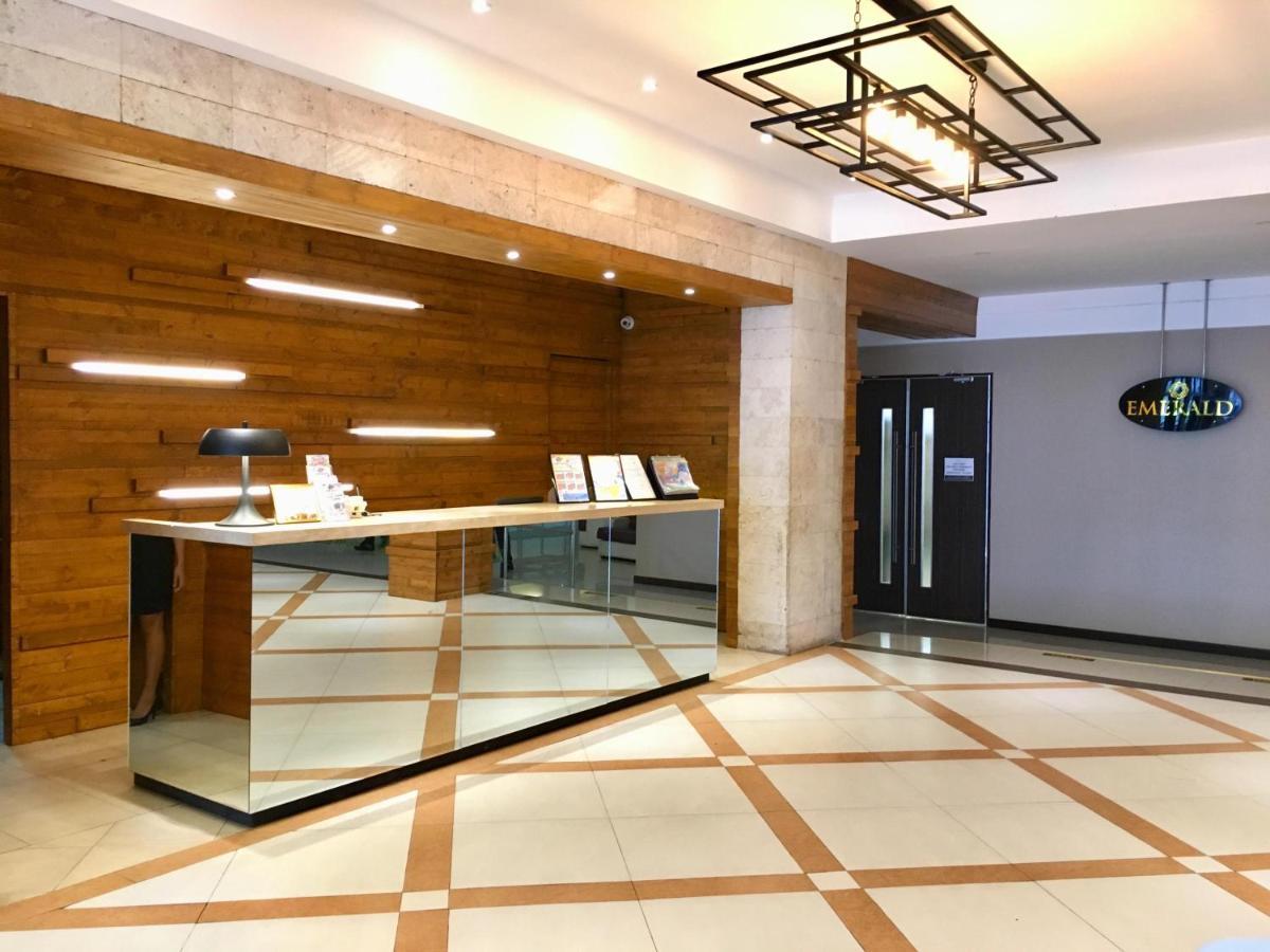Eon Centennial Resort Hotel & Waterpark イロイロ エクステリア 写真