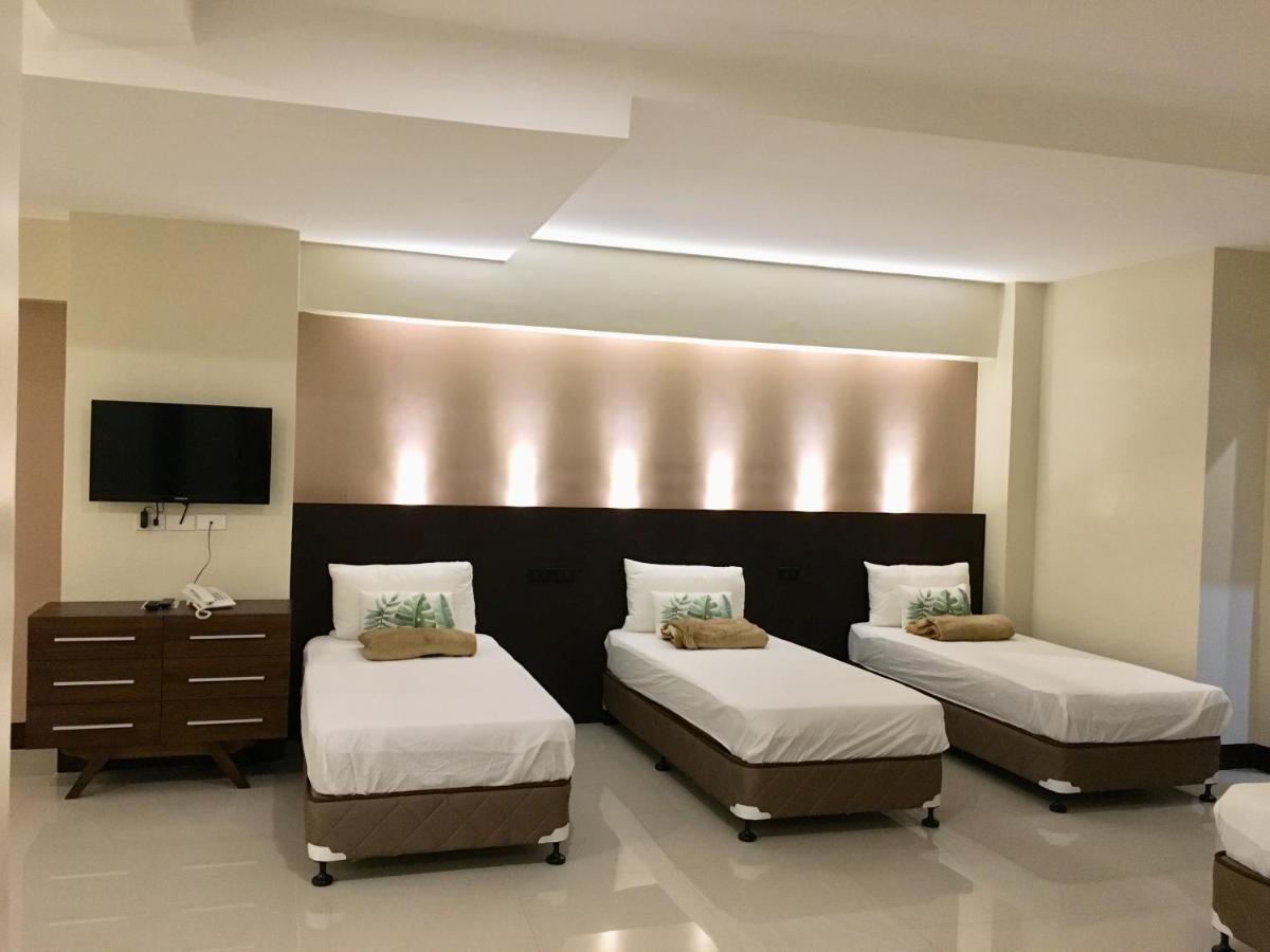 Eon Centennial Resort Hotel & Waterpark イロイロ 部屋 写真